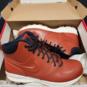 Men's Nike Boots
